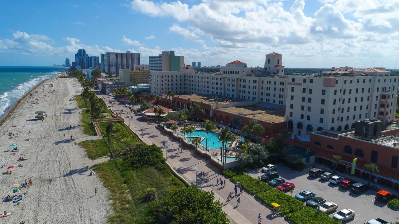 670 Partial Ocean View Hollywood Beach デイニア・ビーチ エクステリア 写真