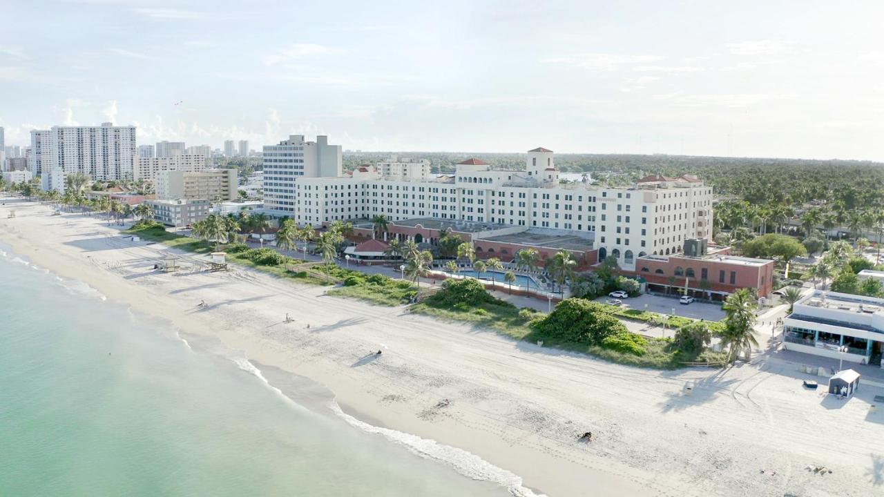 670 Partial Ocean View Hollywood Beach デイニア・ビーチ エクステリア 写真