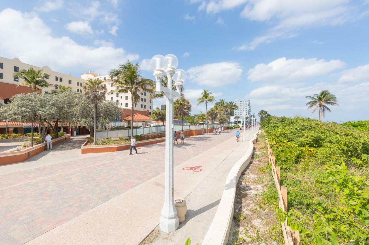670 Partial Ocean View Hollywood Beach デイニア・ビーチ エクステリア 写真